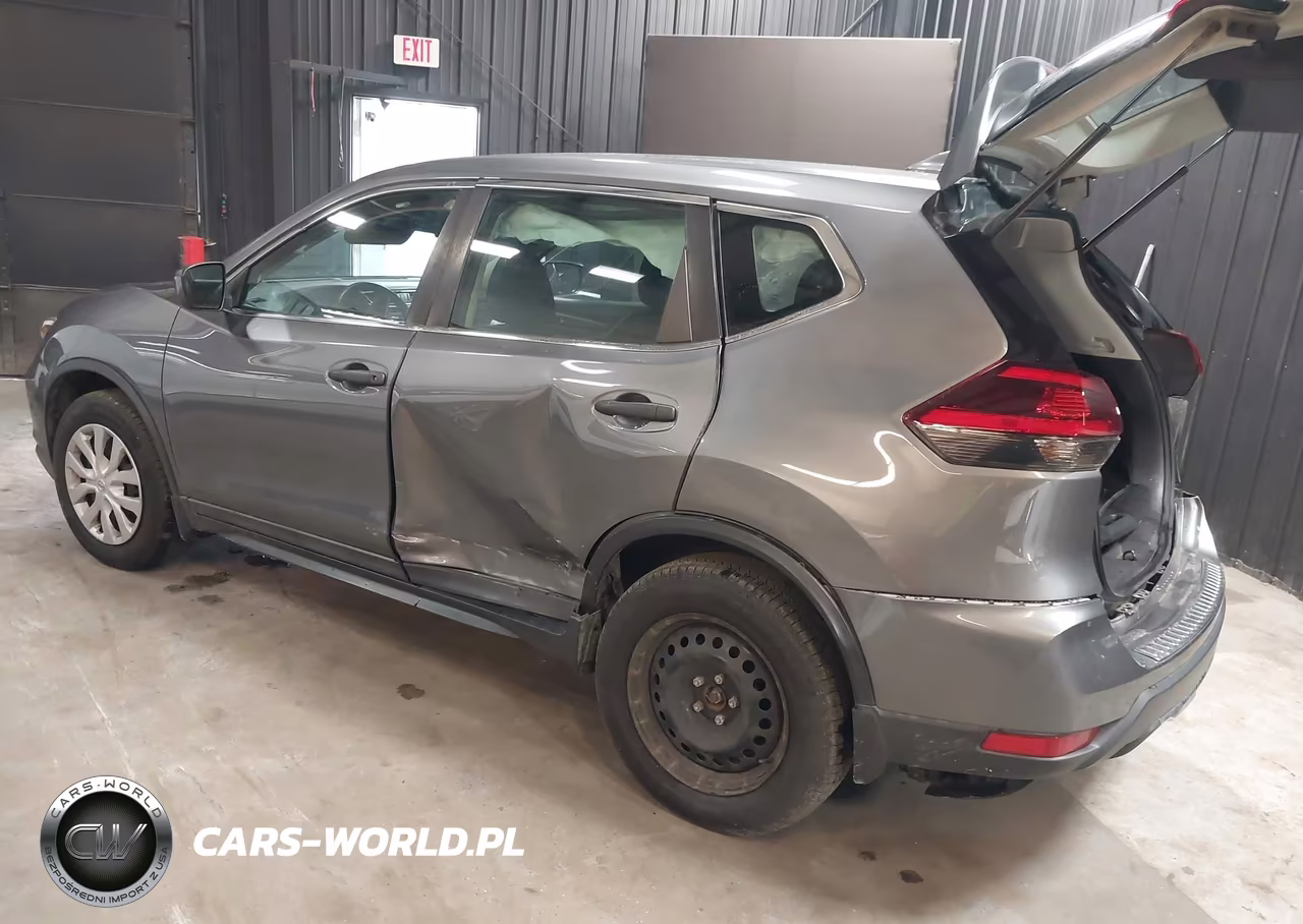2019 Nissan Rogue S VIN:5N1AT2MV7KC813006 - 3