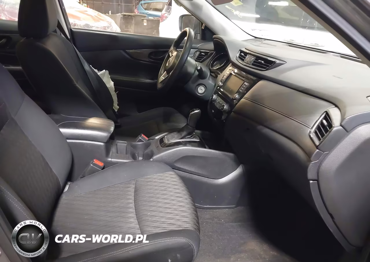 2019 Nissan Rogue S VIN:5N1AT2MV7KC813006 - 5