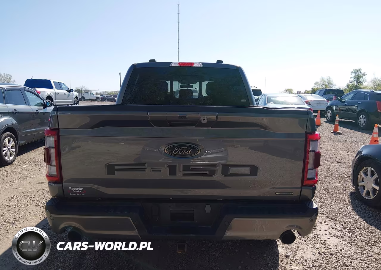 2023 Ford F-150 Lariat VIN:1FTFW1E86PFC01020 - 17