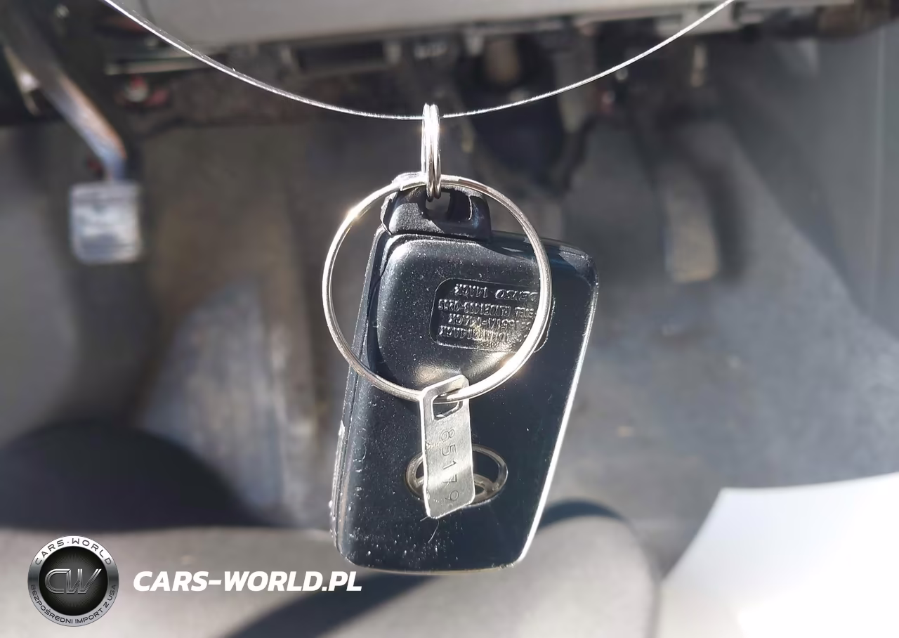 2011 Toyota Prius Two VIN:JTDKN3DU3B0251770 - 11