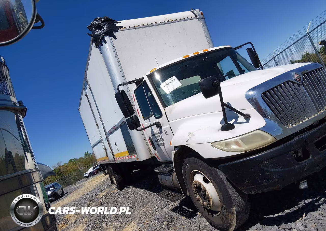 2004 International 4000 4300