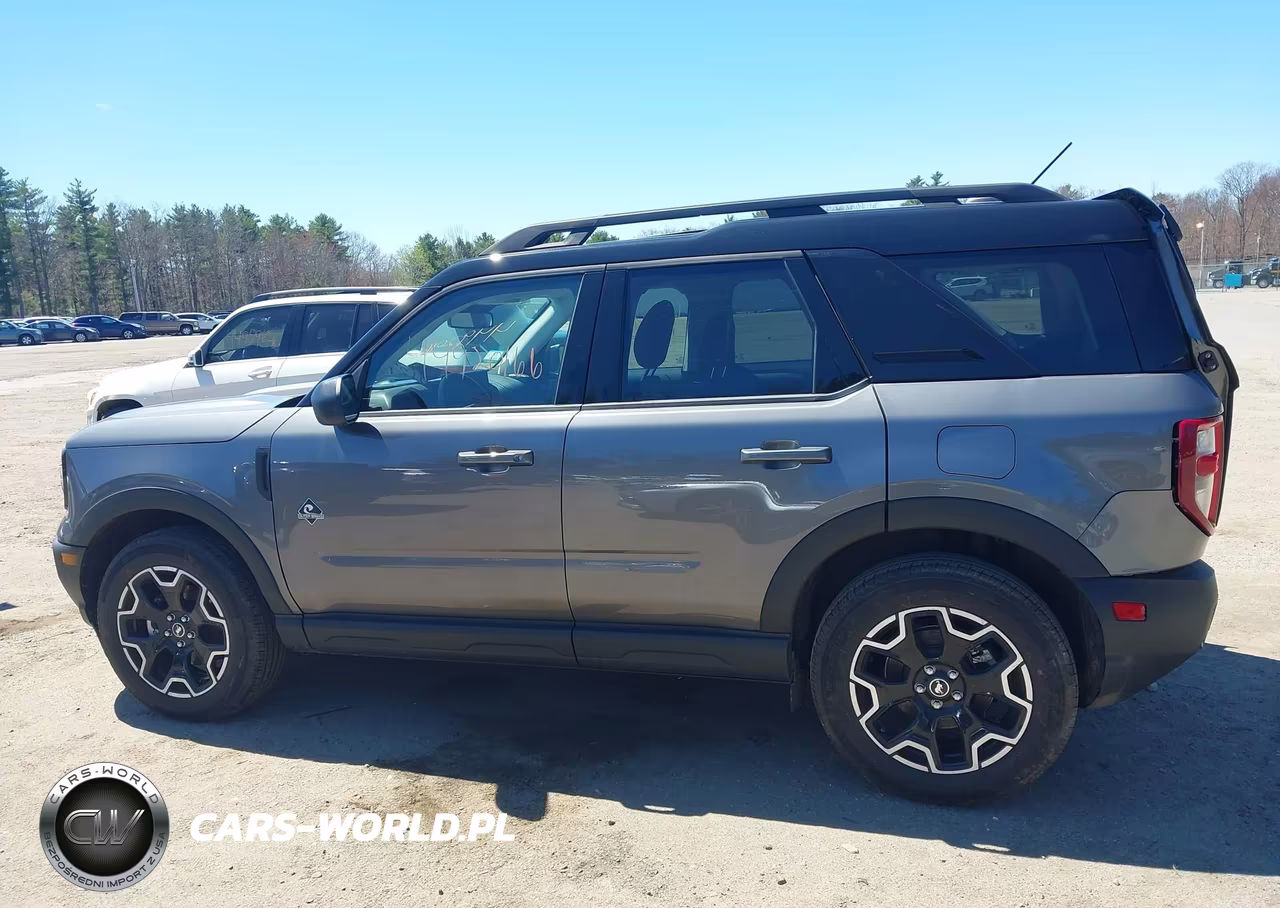 2025 Ford Bronco Sport Outer Banks VIN:3FMCR9CN4SRF41825 - 14