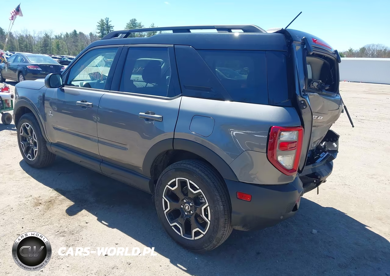 2025 Ford Bronco Sport Outer Banks VIN:3FMCR9CN4SRF41825 - 3