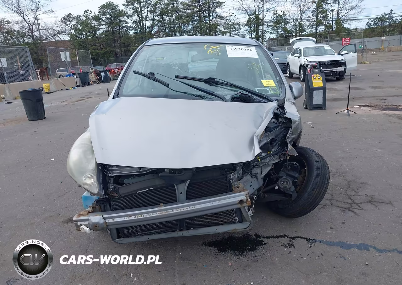 2007 Honda Fit VIN:JHMGD384X7S054348 - 13