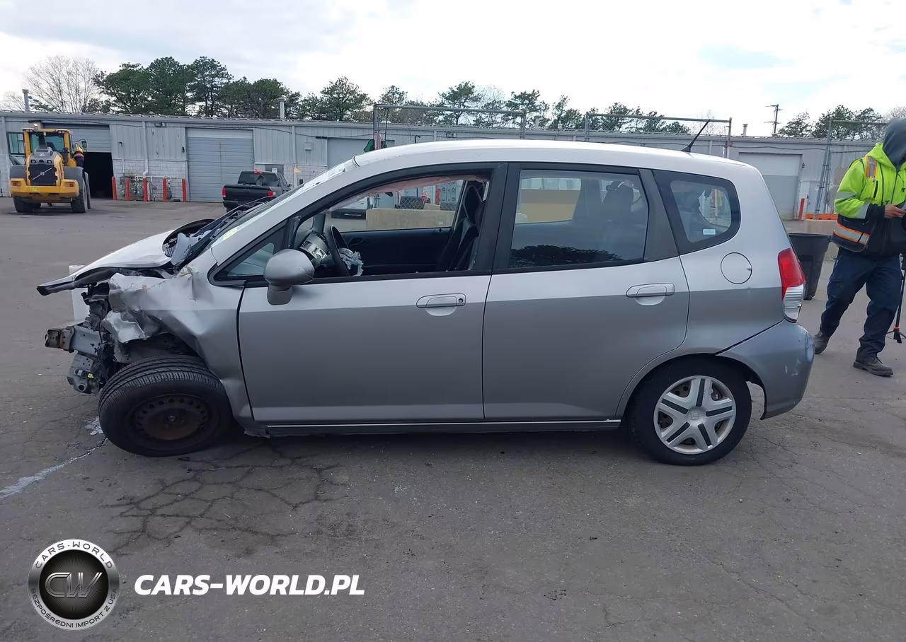 2007 Honda Fit VIN:JHMGD384X7S054348 - 15