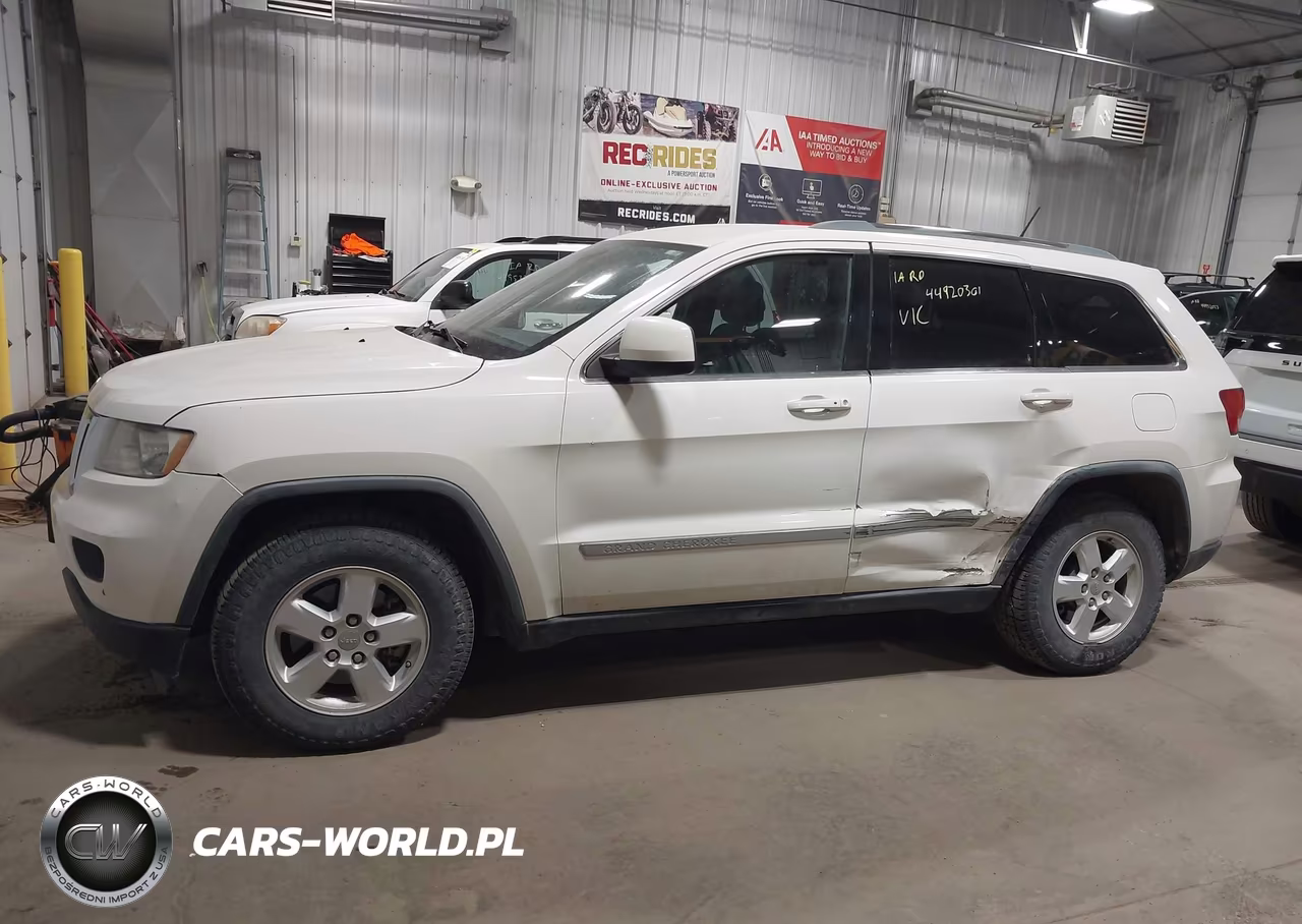 2012 Jeep Grand Cherokee Laredo VIN:1C4RJFAG3CC149198 - 14