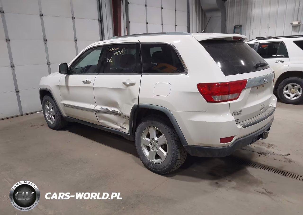 2012 Jeep Grand Cherokee Laredo VIN:1C4RJFAG3CC149198 - 3