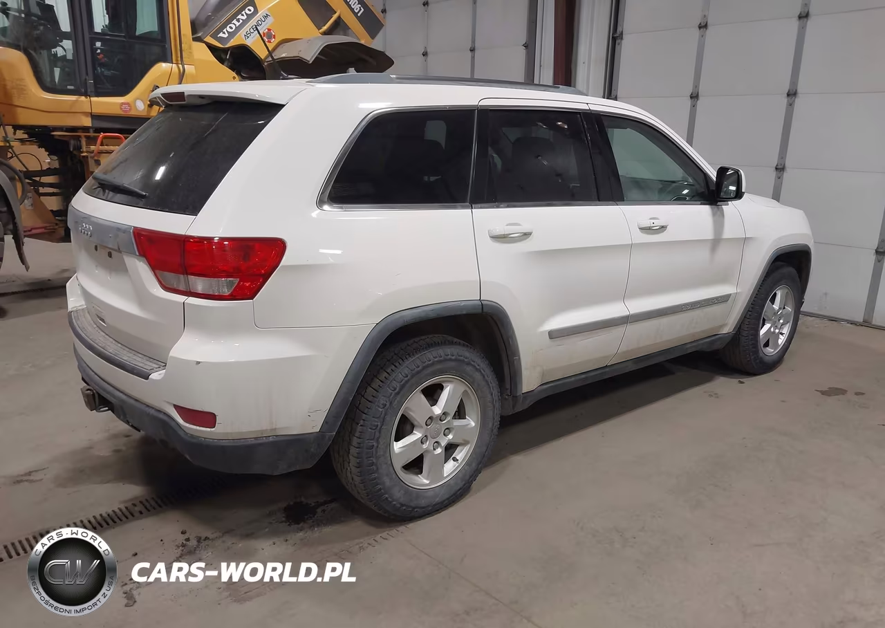 2012 Jeep Grand Cherokee Laredo VIN:1C4RJFAG3CC149198 - 4