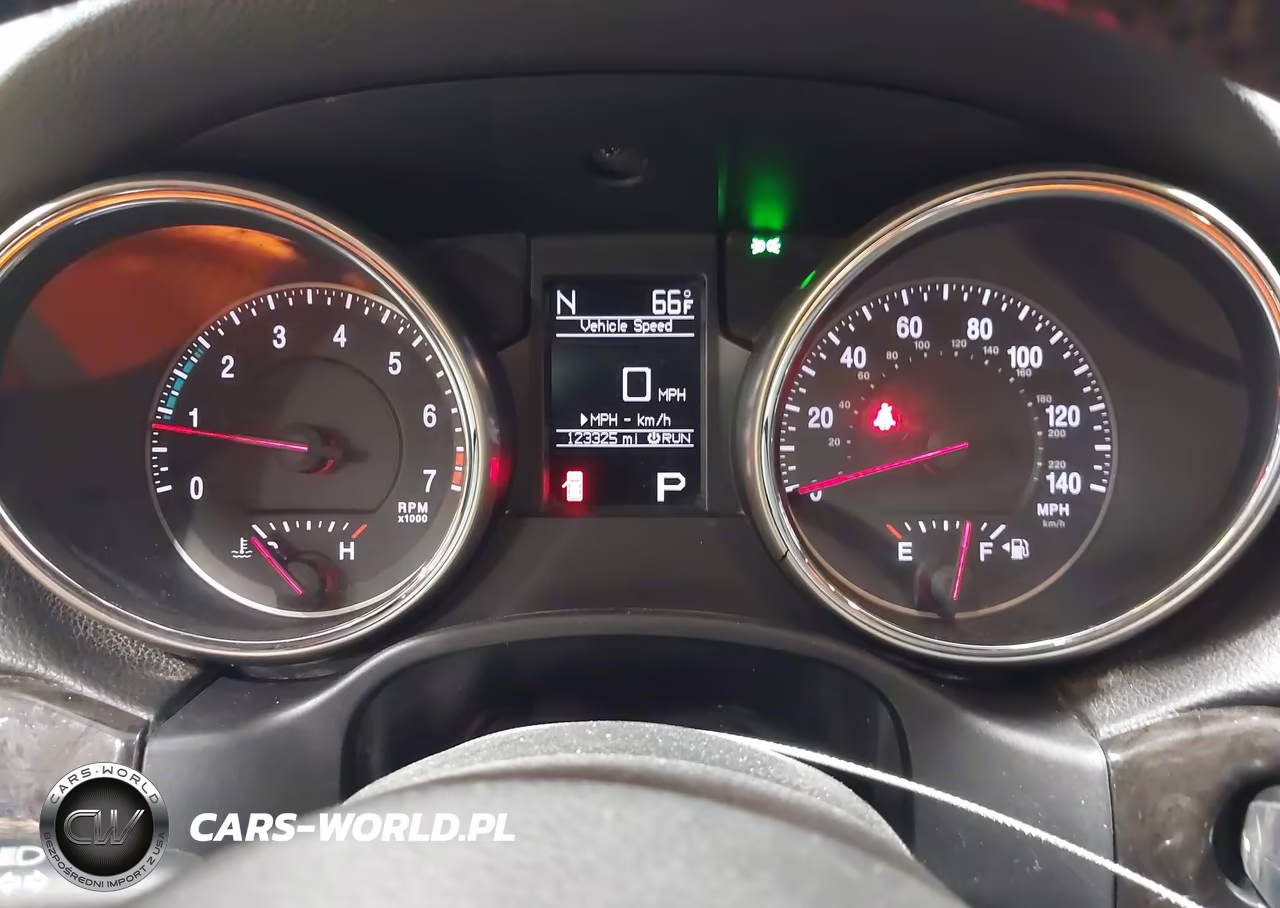 2012 Jeep Grand Cherokee Laredo VIN:1C4RJFAG3CC149198 - 7