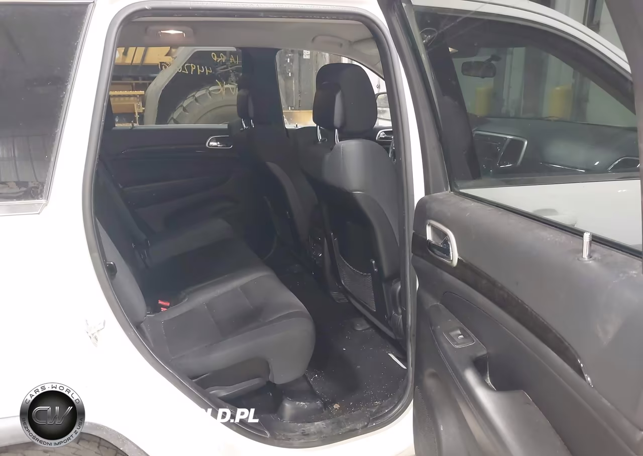2012 Jeep Grand Cherokee Laredo VIN:1C4RJFAG3CC149198 - 8