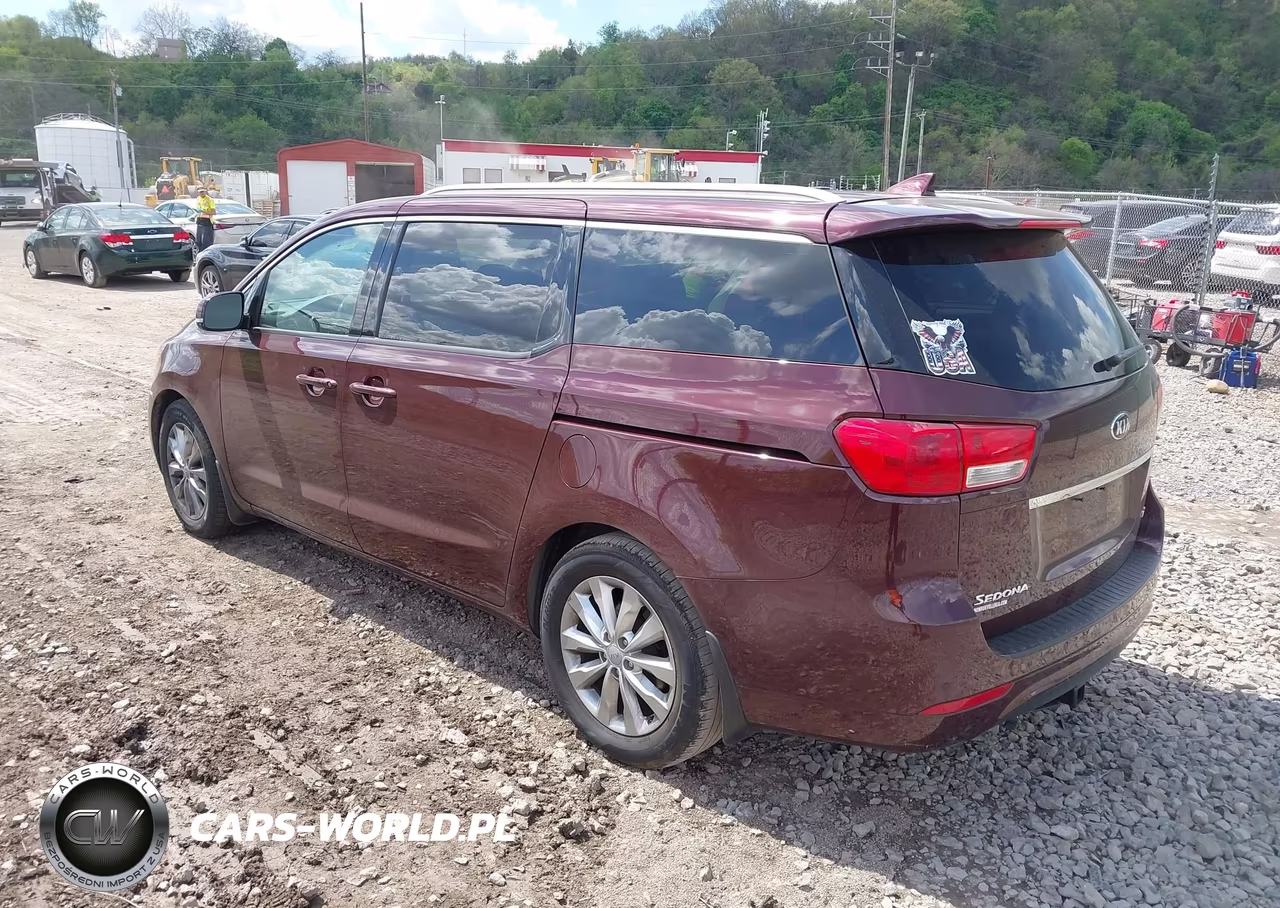2018 Kia Sedona Ex VIN:KNDMC5C16J6398260 - 3