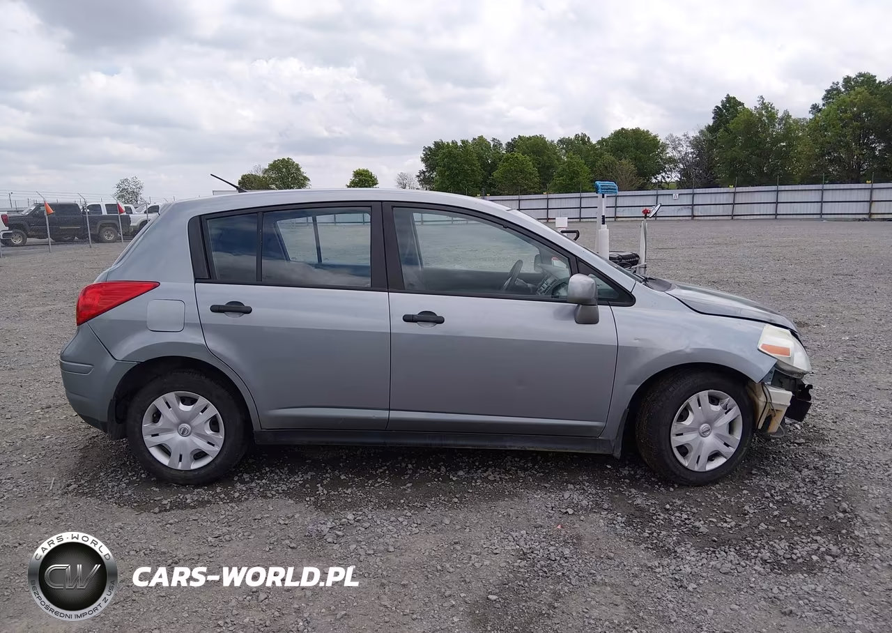 2010 Nissan Versa 1.8S VIN:3N1BC1CP0AL460717 - 13