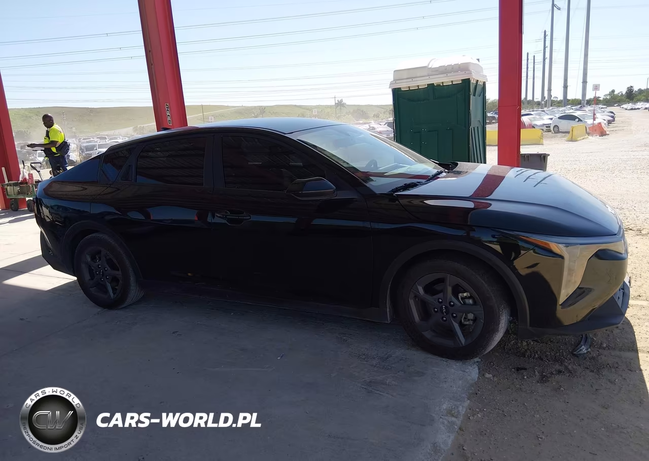 2025 Kia K4 Lxs VIN:3KPFT4DE9SE106200 - 13