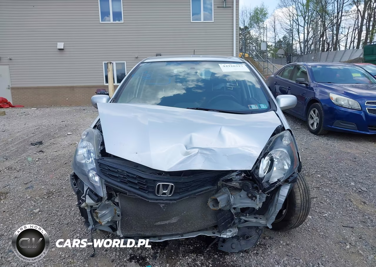 2012 Honda Fit Sport VIN:JHMGE8H5XCC004251 - 13
