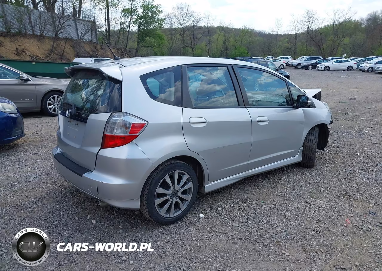 2012 Honda Fit Sport VIN:JHMGE8H5XCC004251 - 4