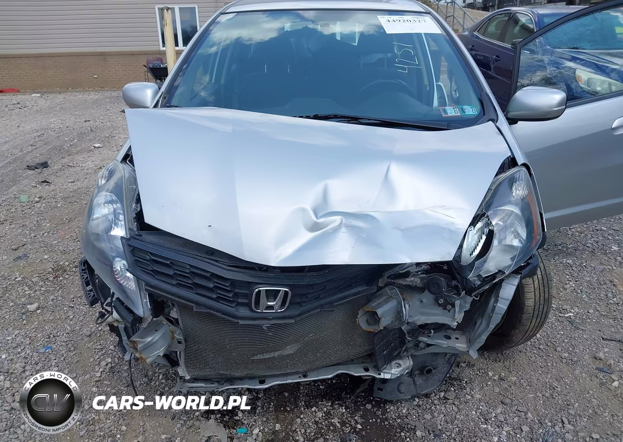 2012 Honda Fit Sport VIN:JHMGE8H5XCC004251 - 6