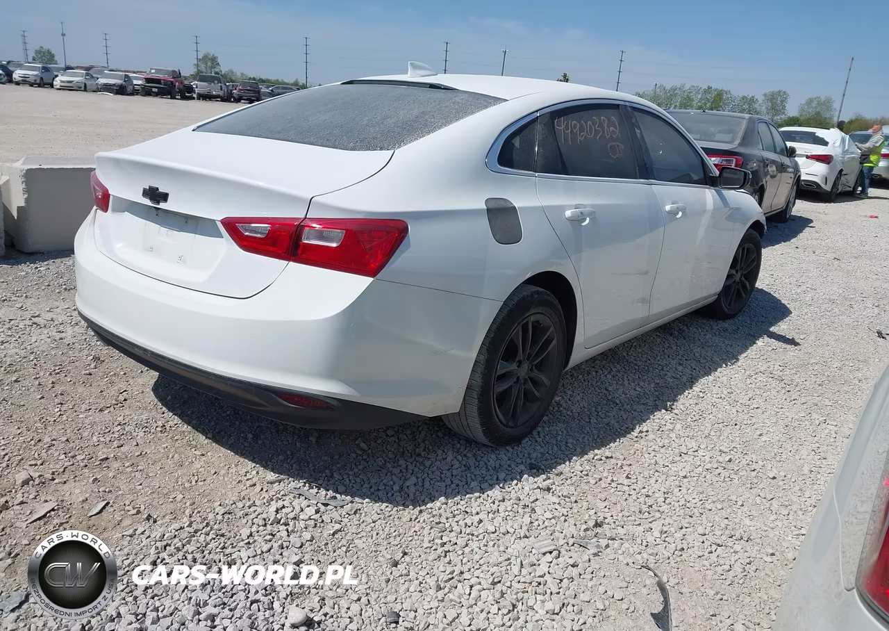 2016 Chevrolet Malibu 1Lt VIN:1G1ZE5ST2GF225808 - 4