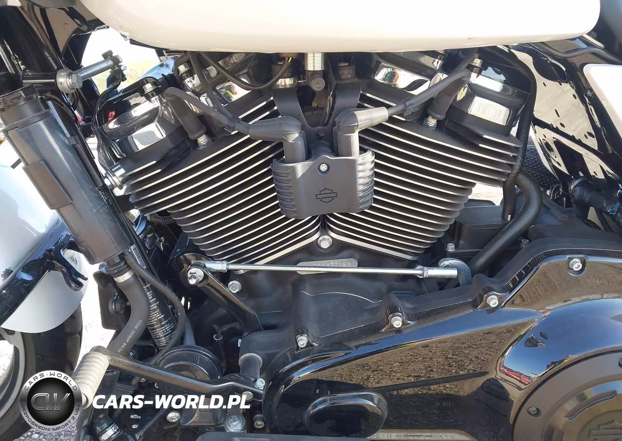 2024 Harley-Davidson Fltrx VIN:1HD1KH710RB643718 - 9
