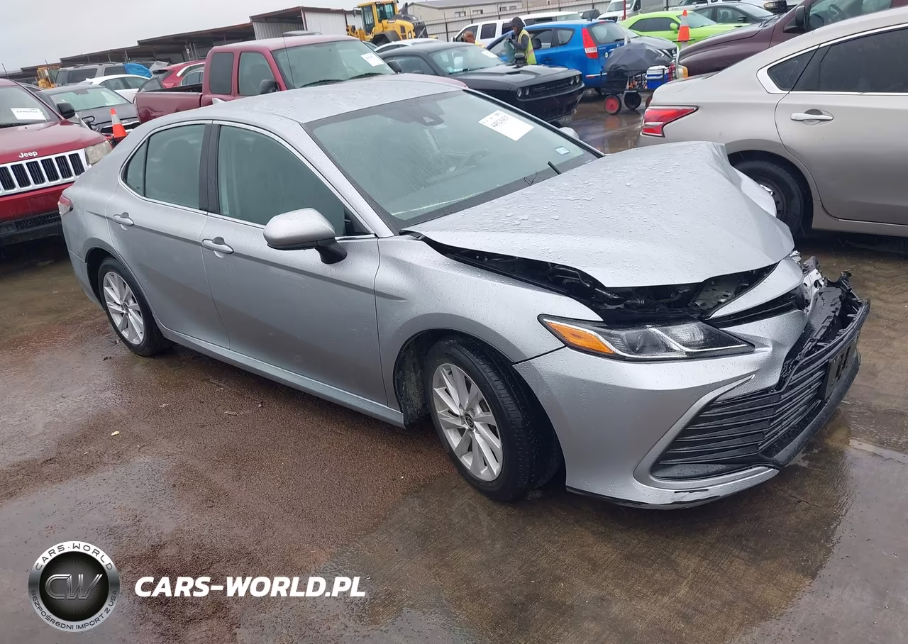 2021 Toyota Camry Le