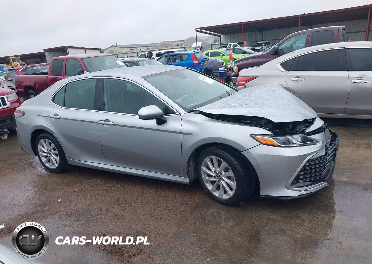 2021 Toyota Camry Le VIN:4T1C11AKXMU604181 - 13