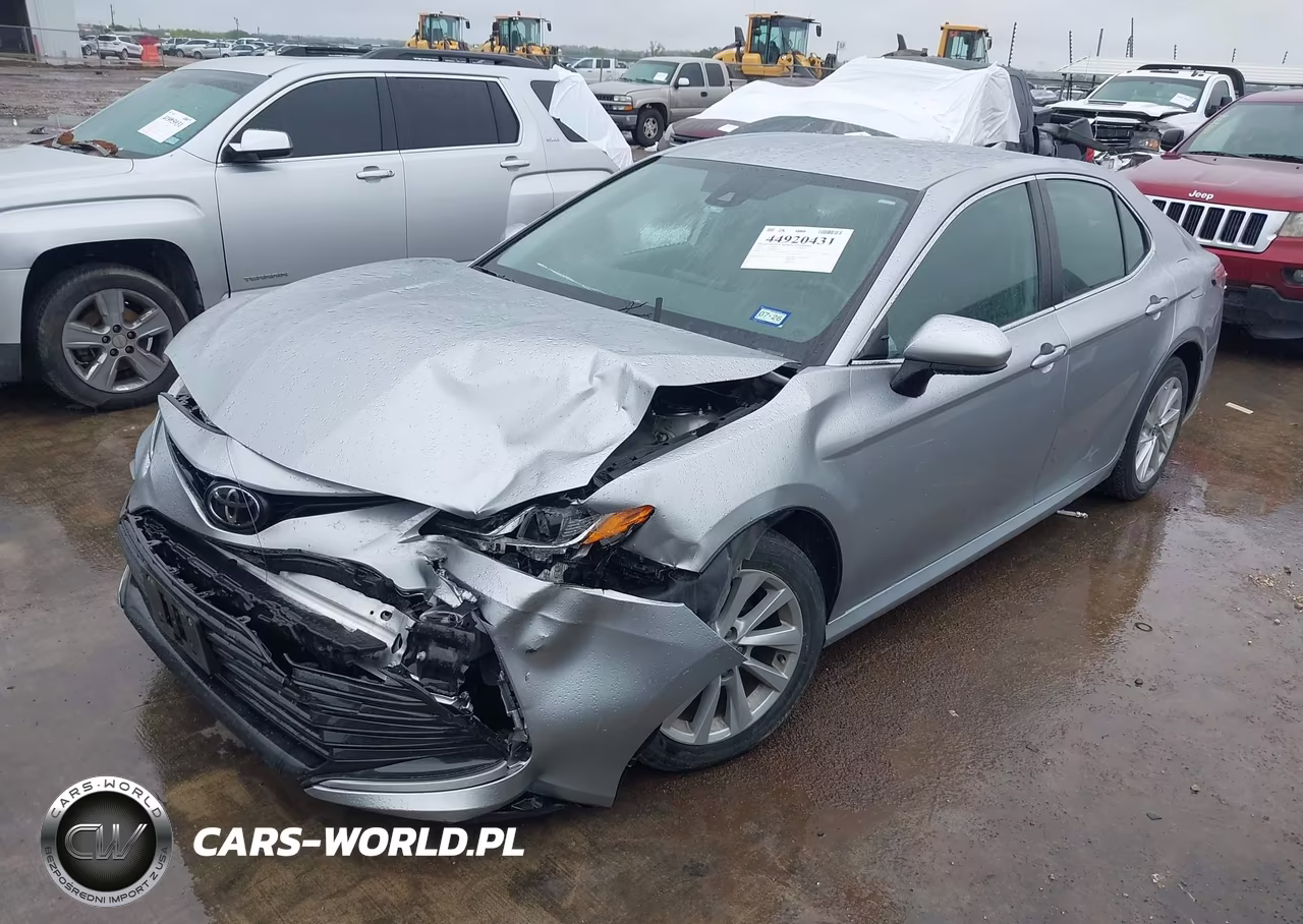 2021 Toyota Camry Le VIN:4T1C11AKXMU604181 - 2