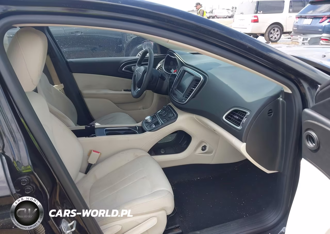 2016 Chrysler 200 Limited VIN:1C3CCCAB3GN152166 - 5