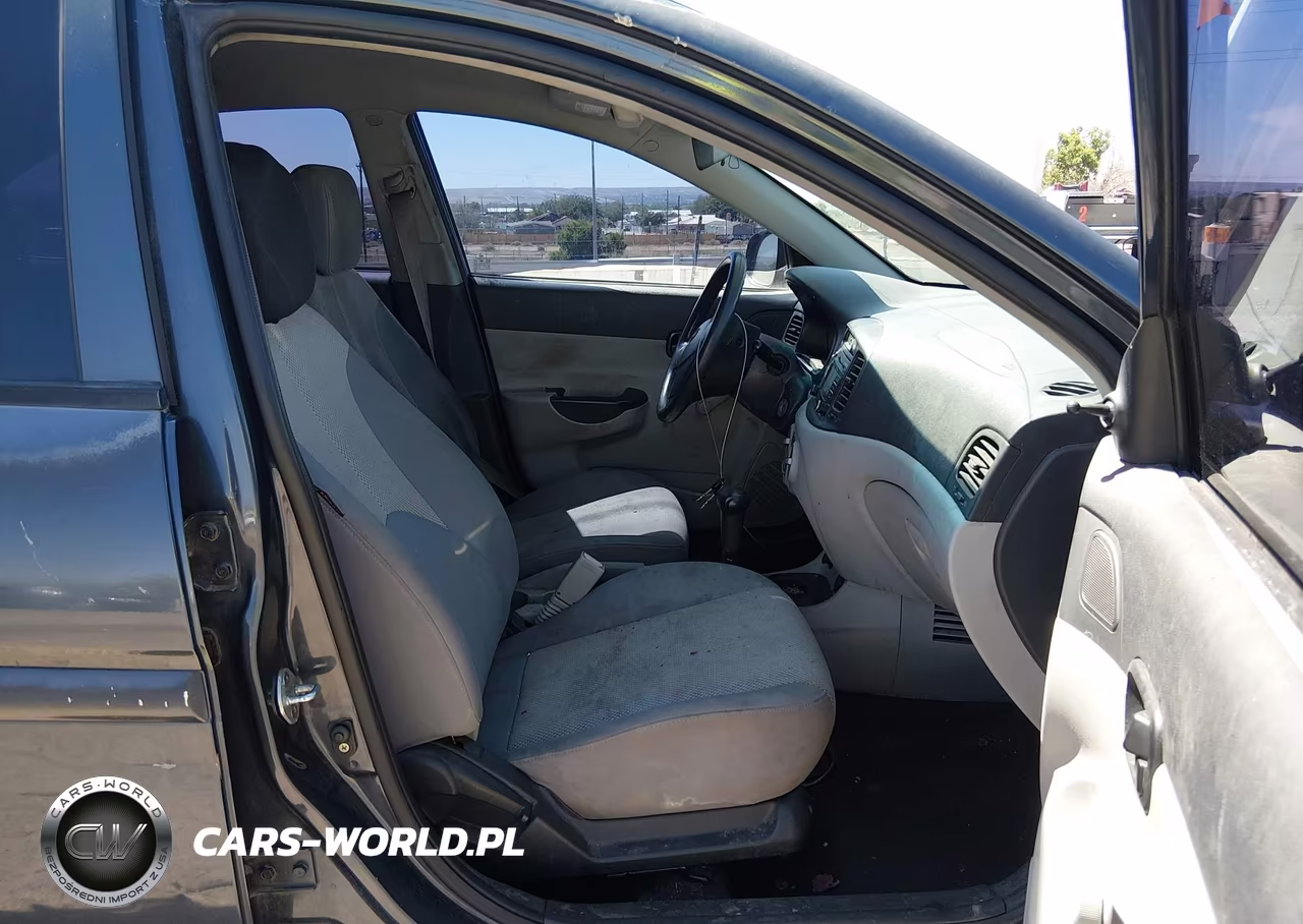 2010 Hyundai Accent Gls VIN:KMHCN4AC5AU472375 - 5