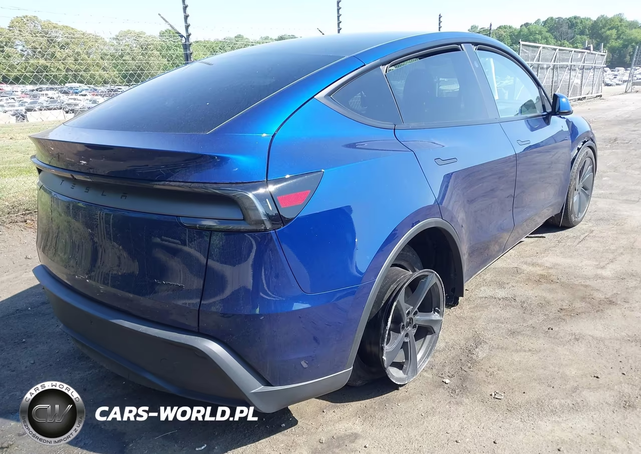 2026 Tesla Model Y All-Wheel Drive-Long Range Launch Series-Premium All-Wheel Drive VIN:7SAYGDEE5TA634274 - 4