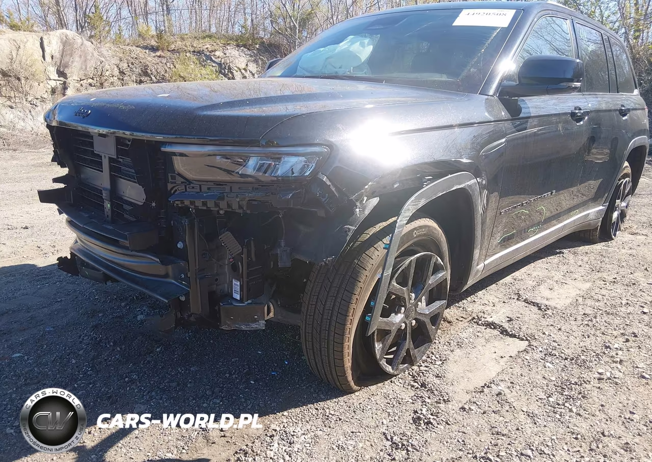 2025 Jeep Grand Cherokee Altitude X 4X4 VIN:1C4RJHAG0SC301321 - 18