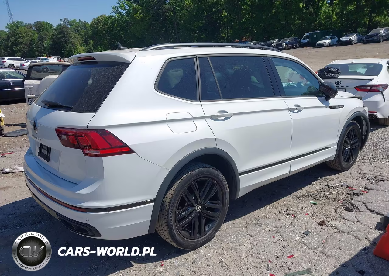 2022 Volkswagen Tiguan 2.0T Se R-Line Black VIN:3VVCB7AX5NM153748 - 4