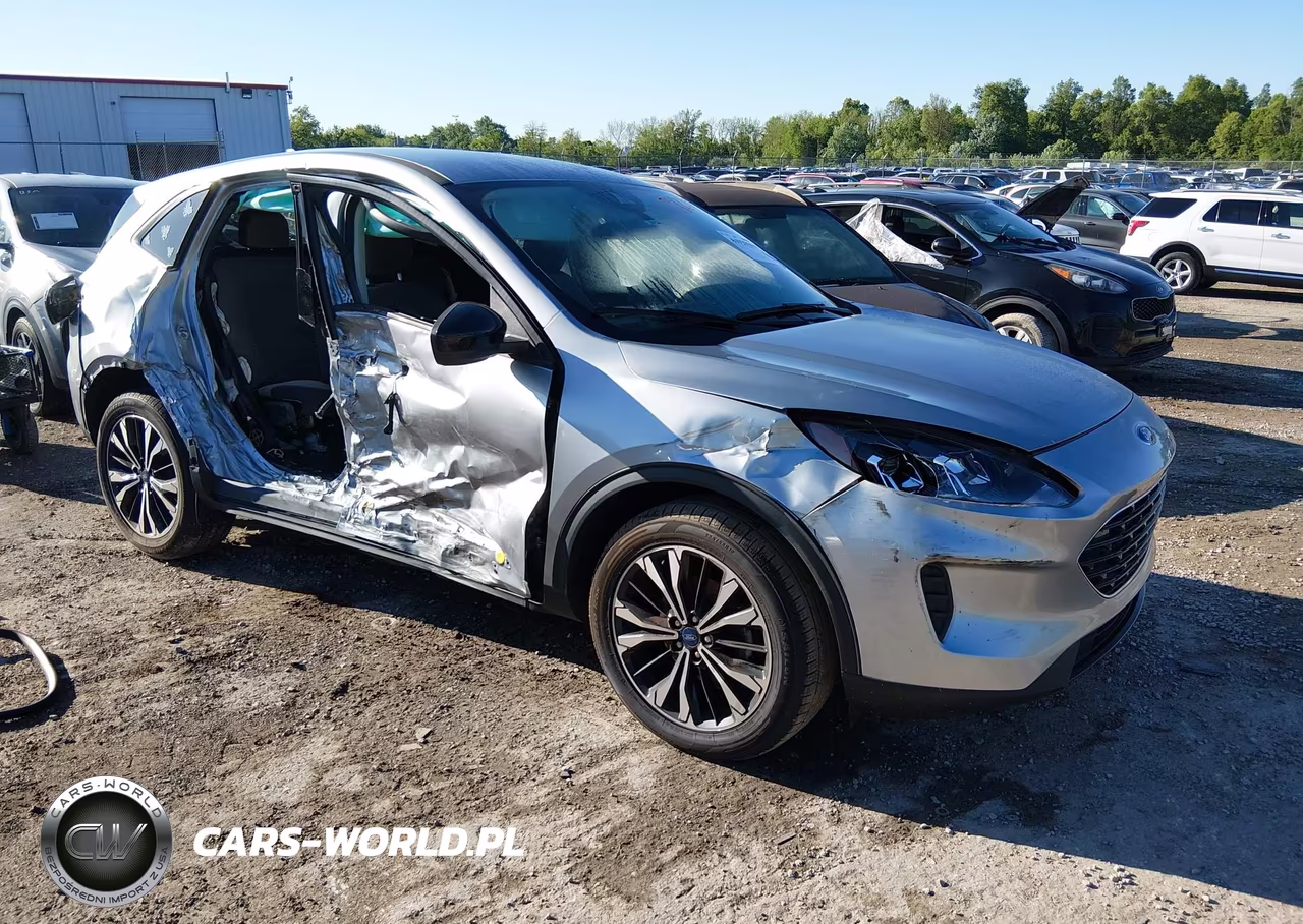 2022 Ford Escape Se
