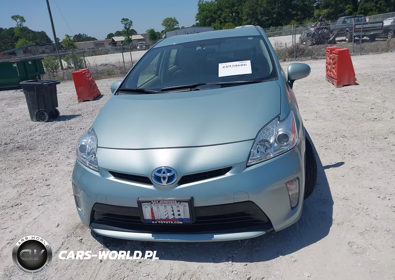2015 Toyota Prius Two VIN:JTDKN3DU5F1883363 - 12