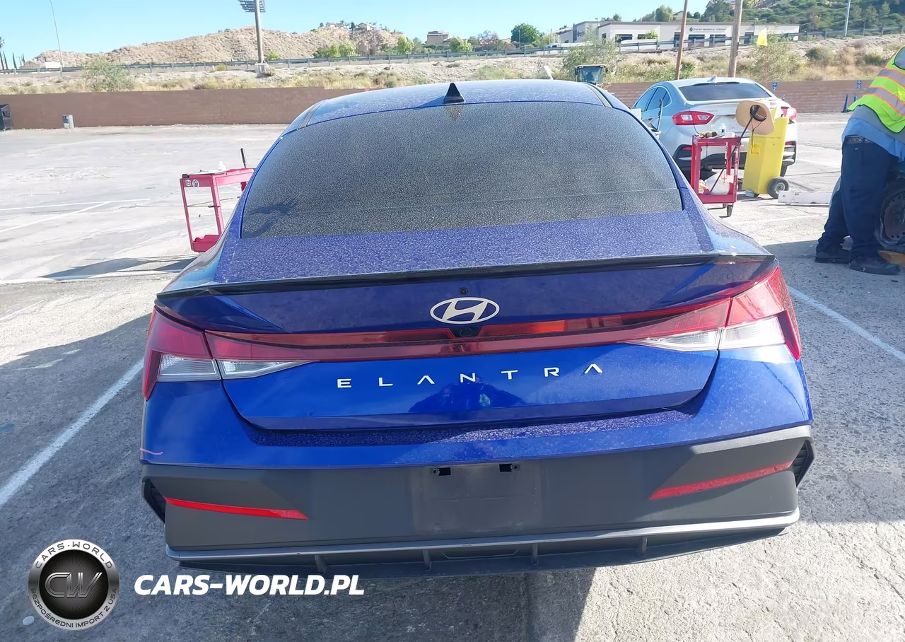 2025 Hyundai Elantra Sel Sport VIN:KMHLM4DG5SU868518 - 16