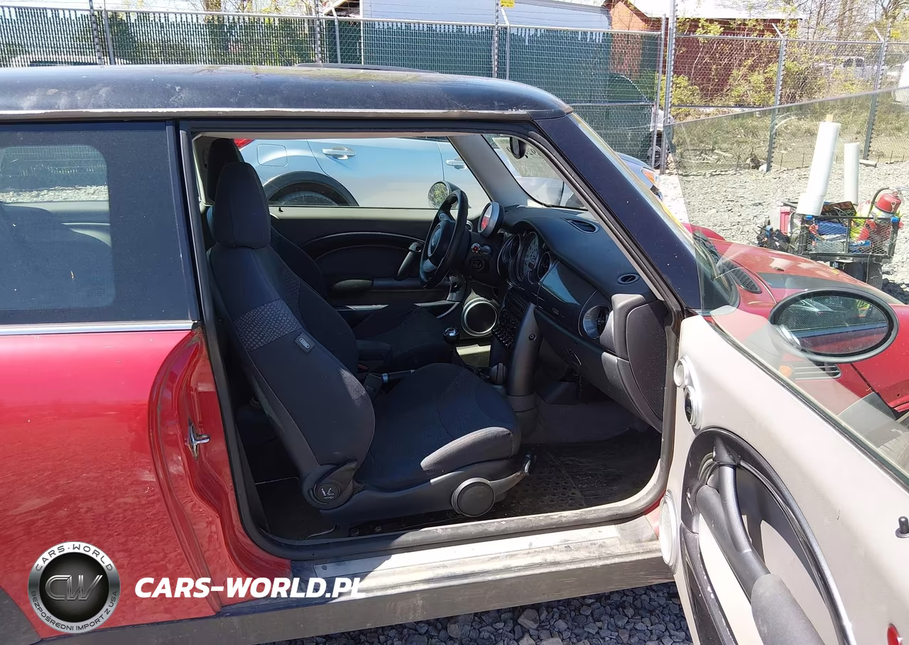 2004 Mini Cooper VIN:WMWRC33414TC52939 - 5