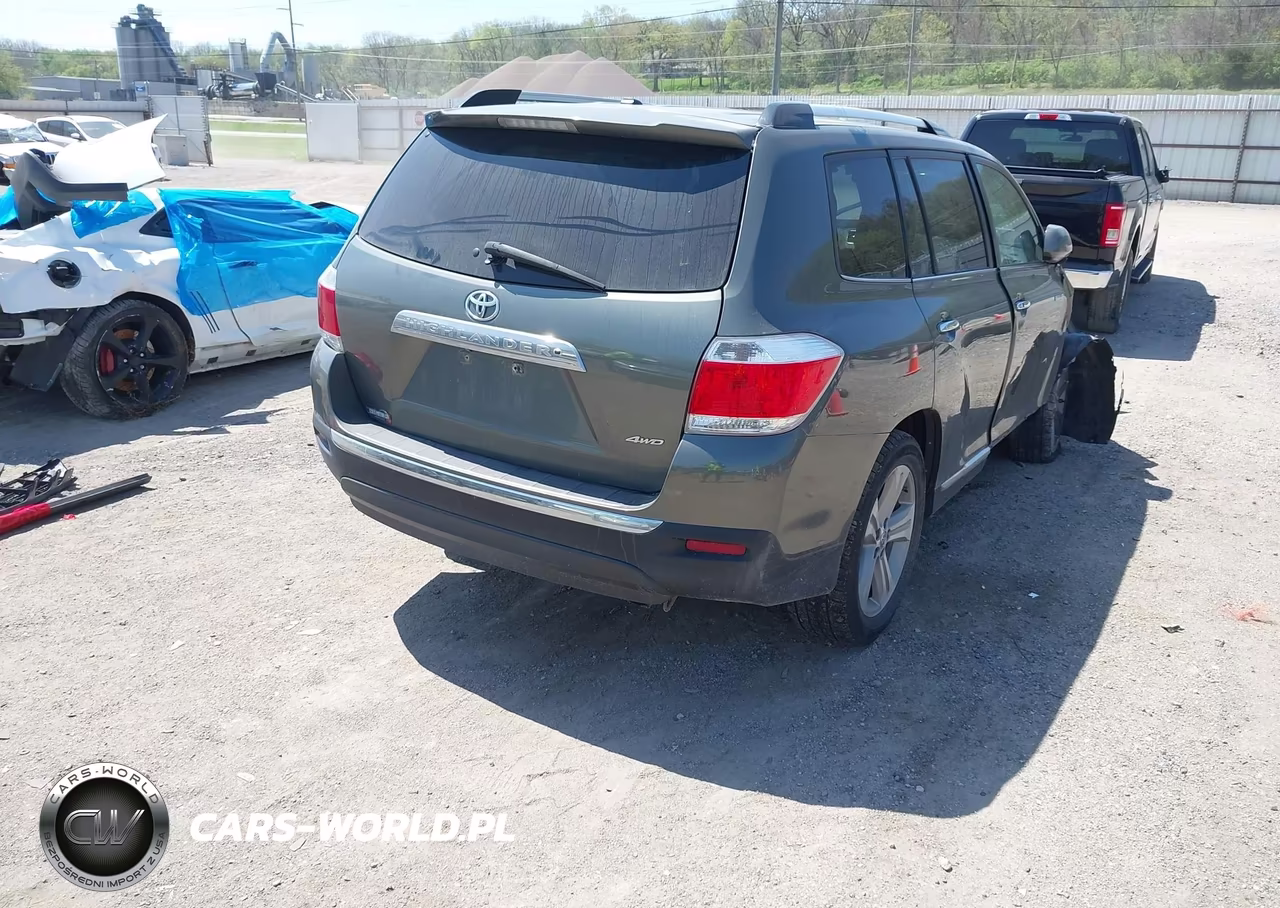 2012 Toyota Highlander Limited V6 VIN:5TDDK3EH5CS141983 - 4