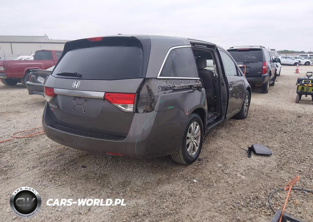 2015 Honda Odyssey Ex-L VIN:5FNRL5H62FB022631 - 4