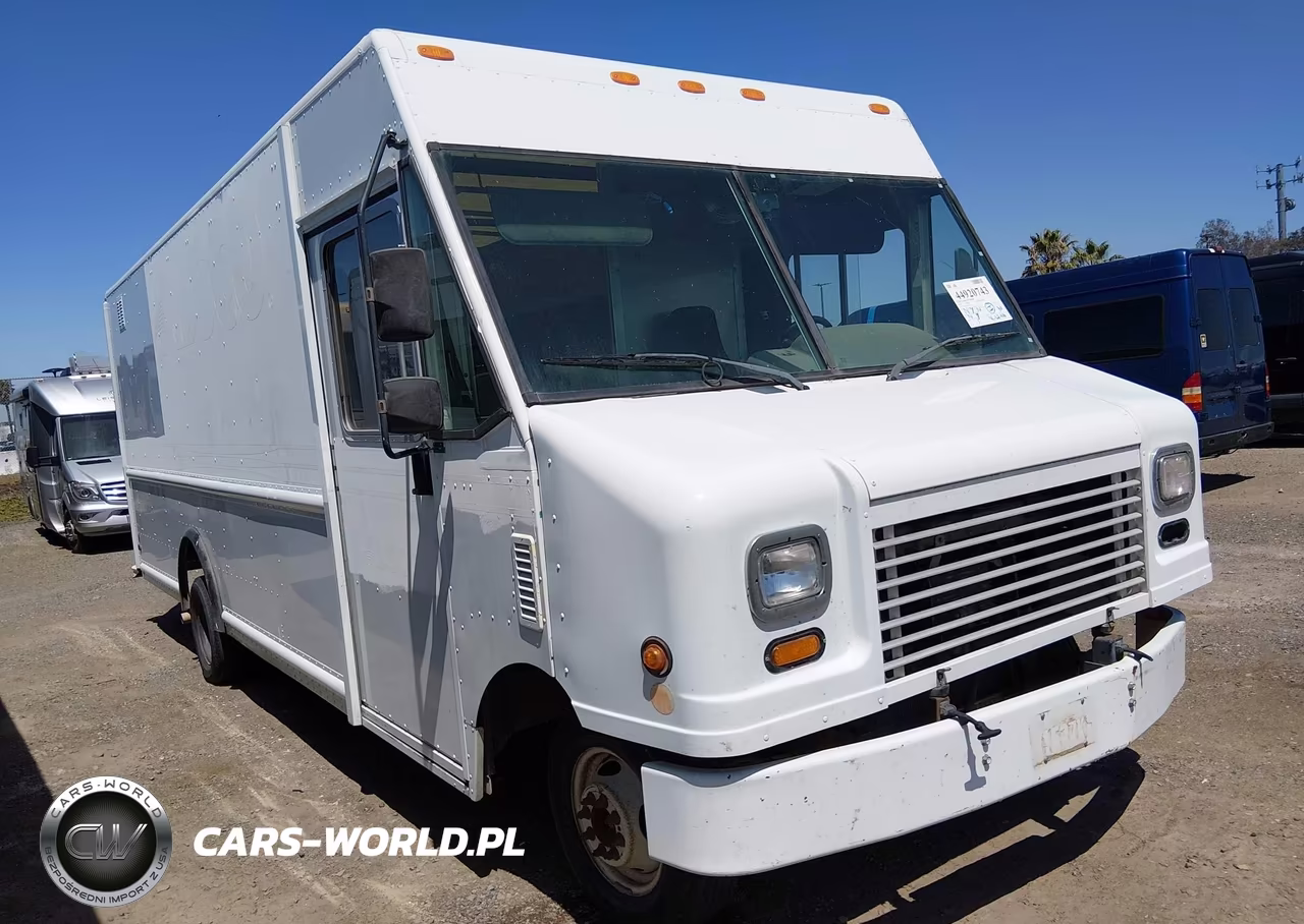 2013 Ford E-450 Stripped