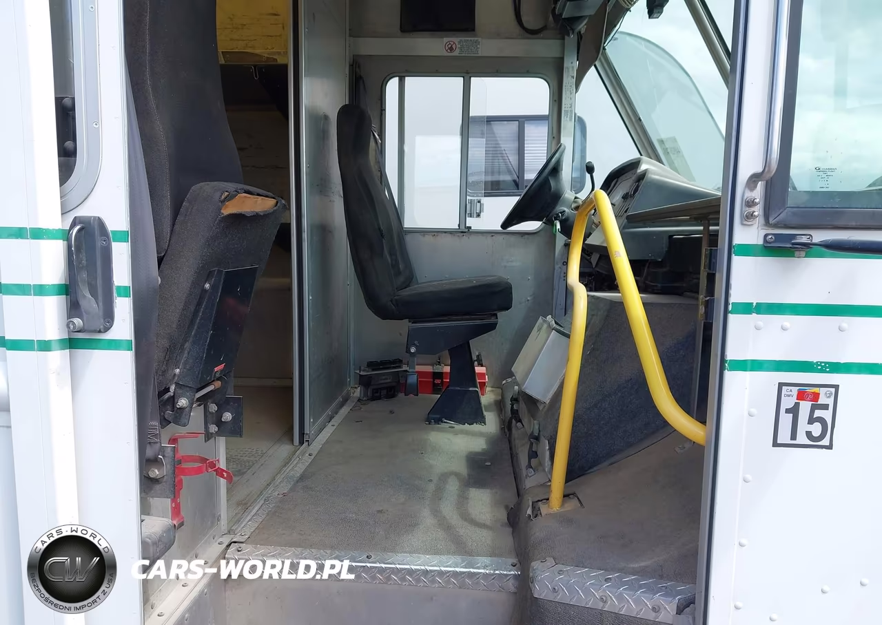 2013 Ford E-450 Stripped VIN:1FC4E4KL3DDA56823 - 7
