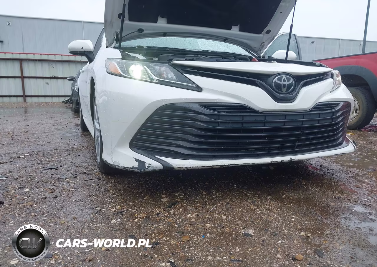 2018 Toyota Camry Le VIN:4T1B11HK5JU074019 - 6