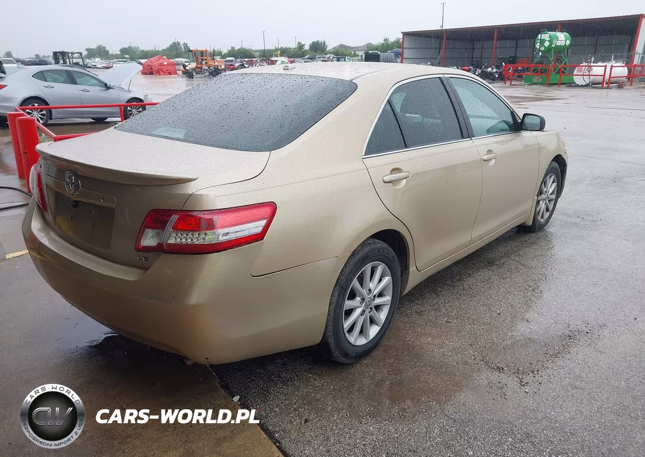 2010 Toyota Camry Le VIN:4T4BF3EK0AR014091 - 4