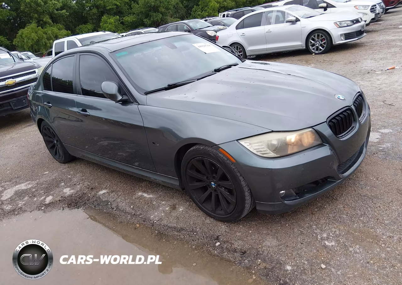 2011 BMW 328I – zdjęcie 1 z 11