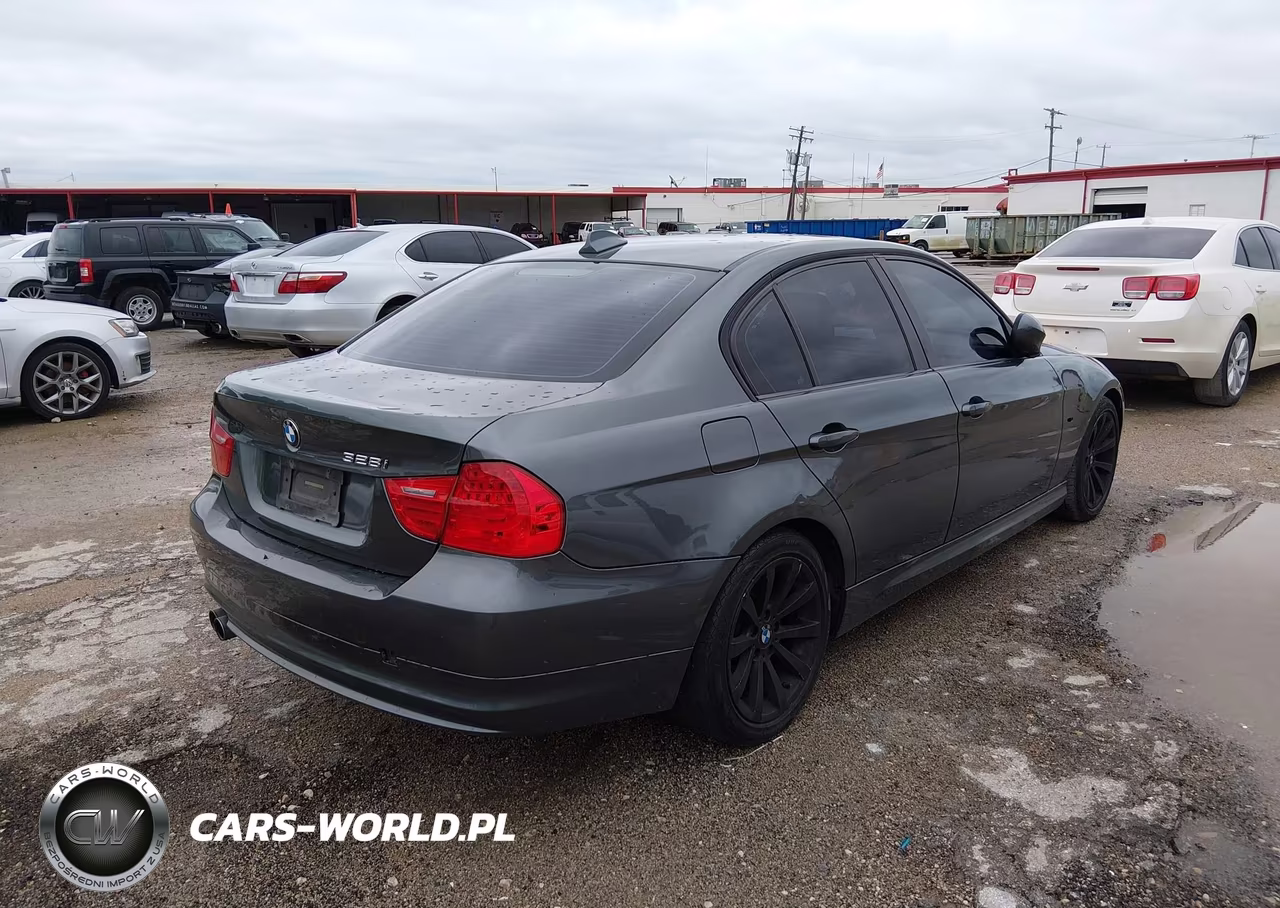 2011 BMW 328I VIN:WBAPH5G57BNM73189 - 4