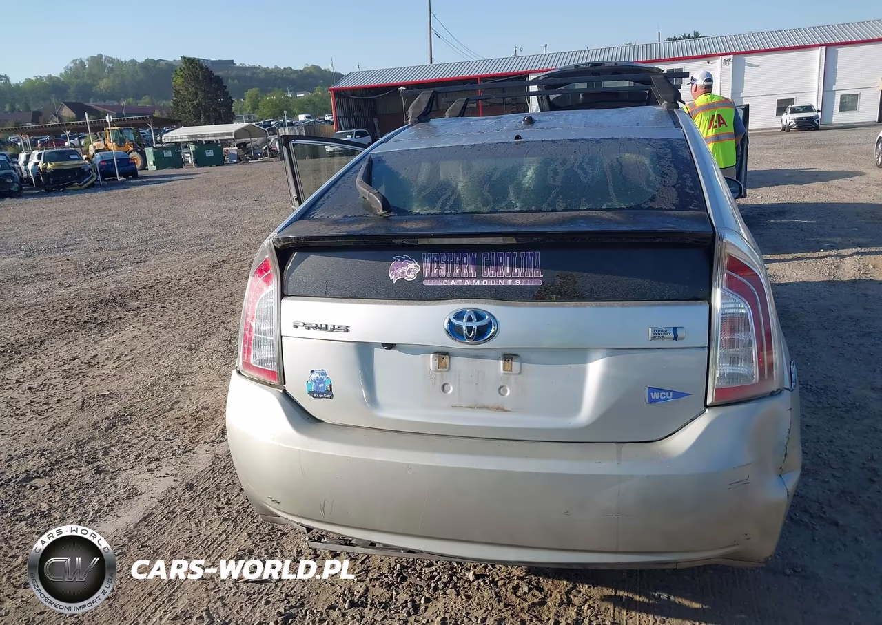 2012 Toyota Prius Two VIN:JTDKN3DUXC5394249 - 16