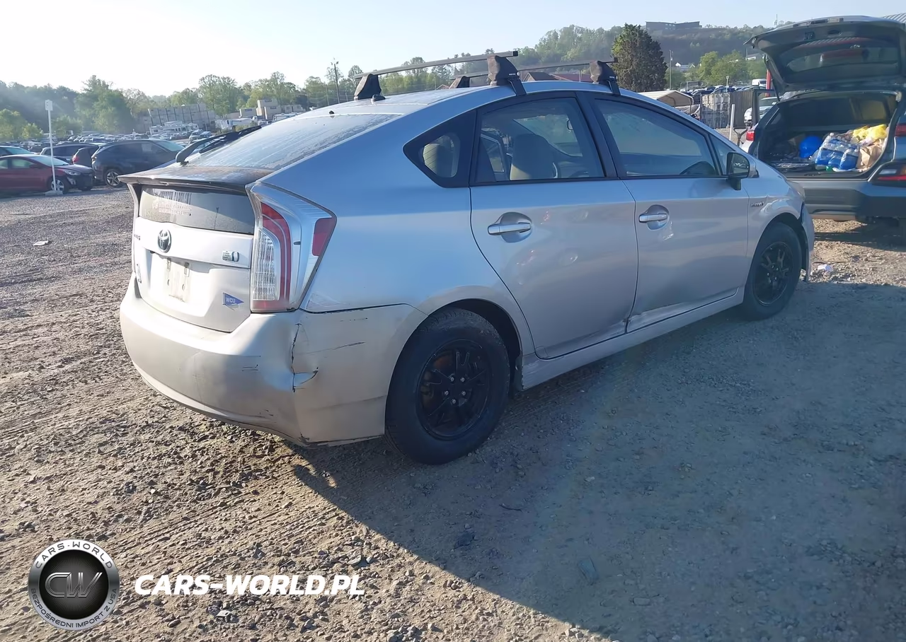2012 Toyota Prius Two VIN:JTDKN3DUXC5394249 - 4