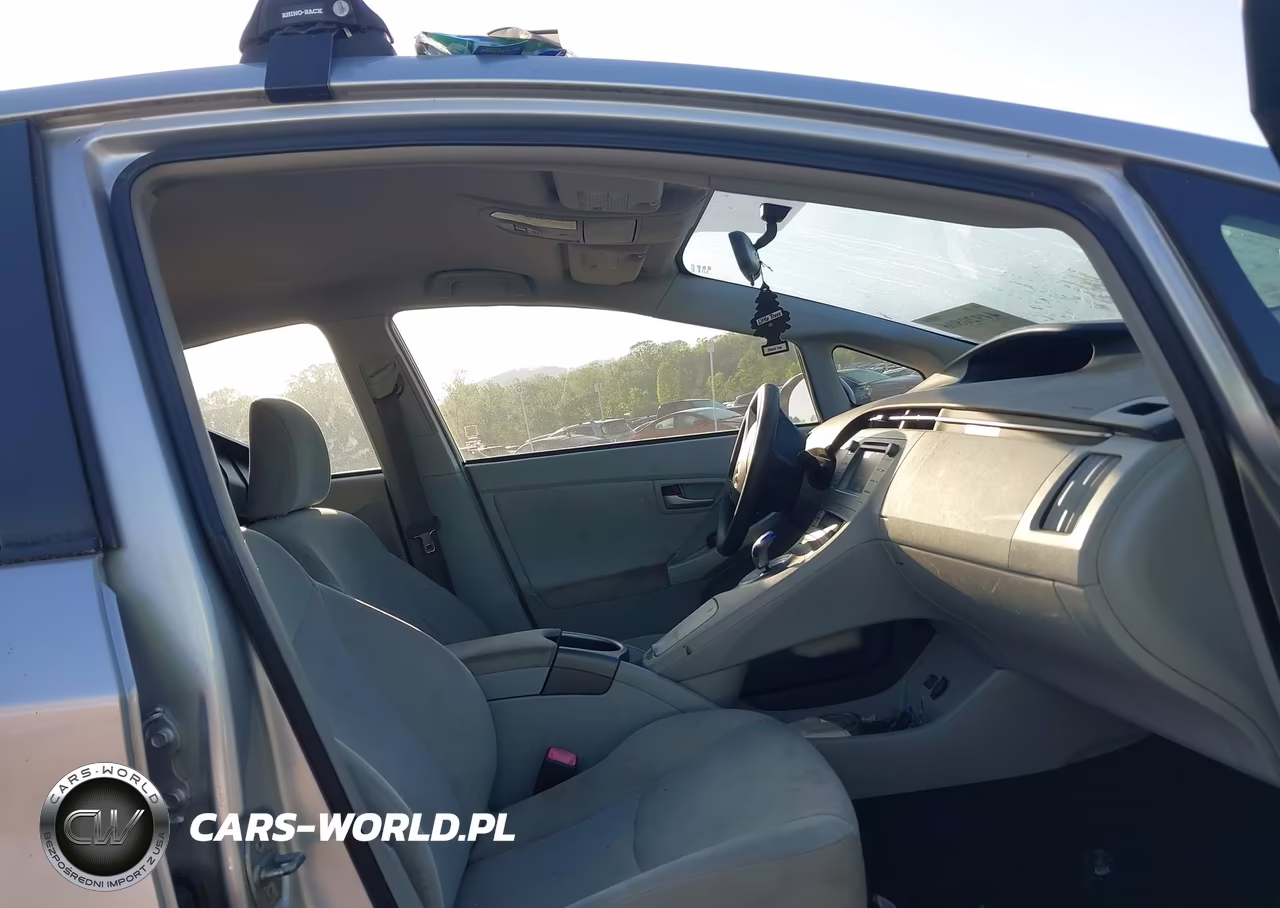 2012 Toyota Prius Two VIN:JTDKN3DUXC5394249 - 5