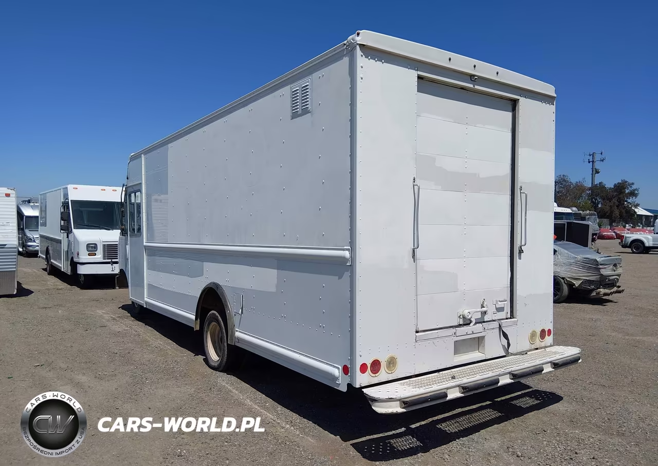 2015 Ford E-450 Stripped VIN:1FC3E4KL5FDA06617 - 3