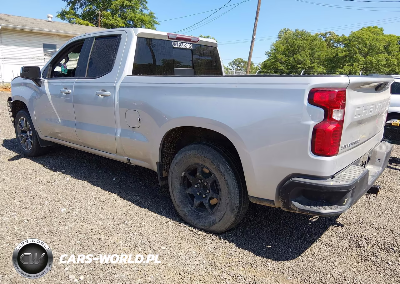 2019 Chevrolet Silverado 1500 Lt VIN:1GCRWCED8KZ315145 - 3