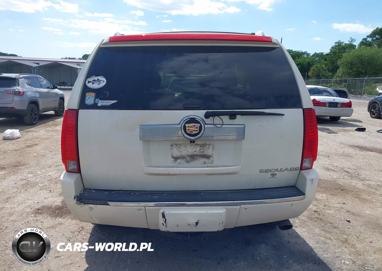 2014 Cadillac Escalade Luxury VIN:1GYS4BEF2ER160478 - 16