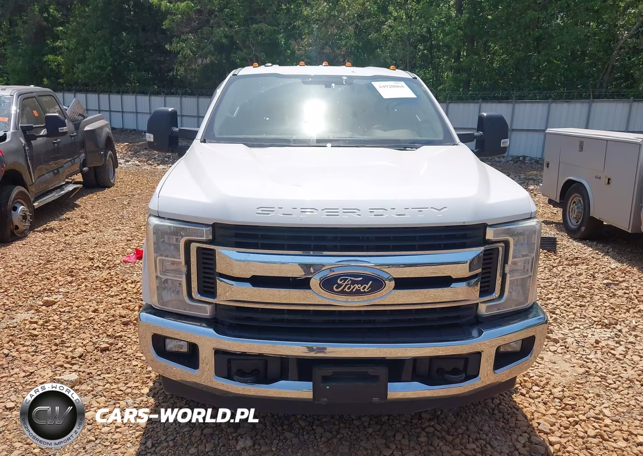 2017 Ford F-350 Xlt VIN:1FT8X3CT8HED63702 - 13
