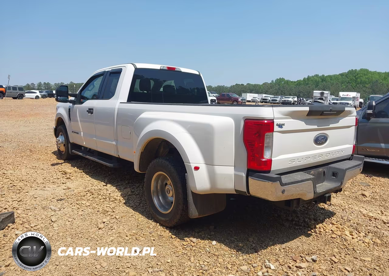 2017 Ford F-350 Xlt VIN:1FT8X3CT8HED63702 - 3